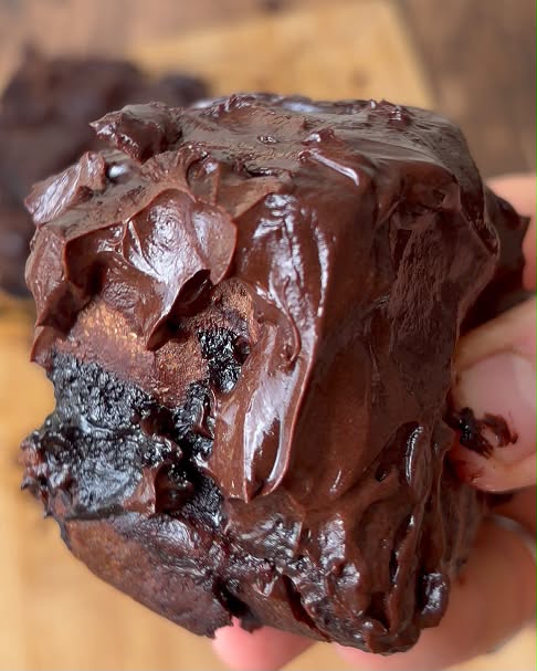 Sweet potato lava cake with chocolate frosting